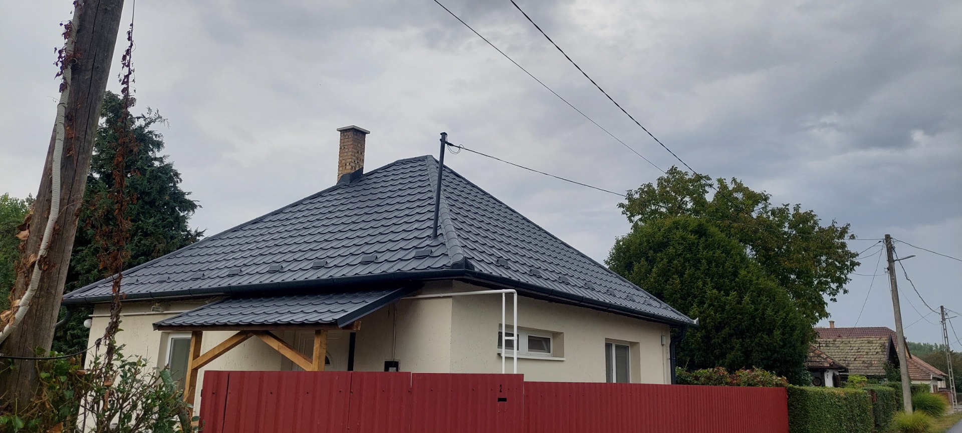 Tetőfedés Cserepeslemezzel